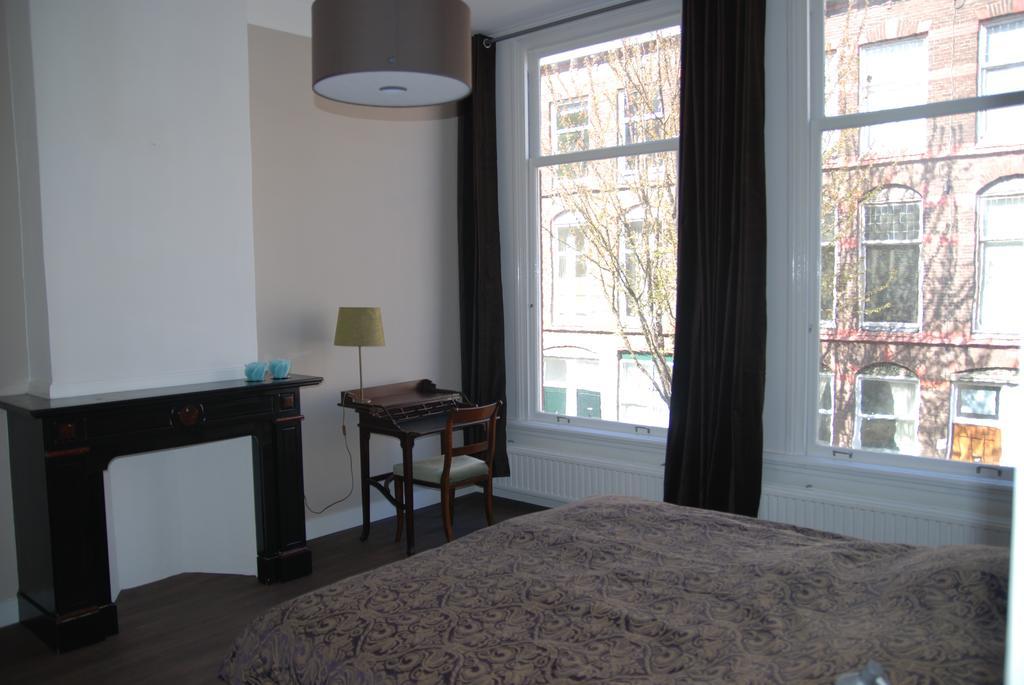 Bed & Breakfast Obrechtstraat Хага Екстериор снимка