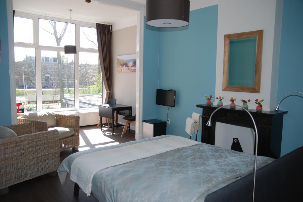 Bed & Breakfast Obrechtstraat Хага Екстериор снимка